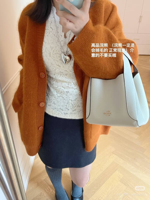 Coach White 25x18x10cm shoulder bag — Top Quality Replica