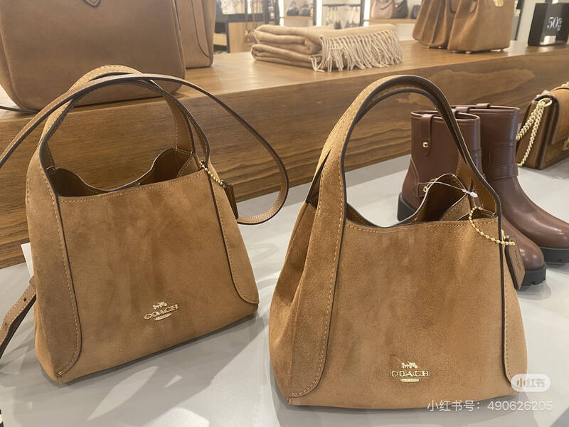 Coach Brown shoulder bag — 1:1 Replica