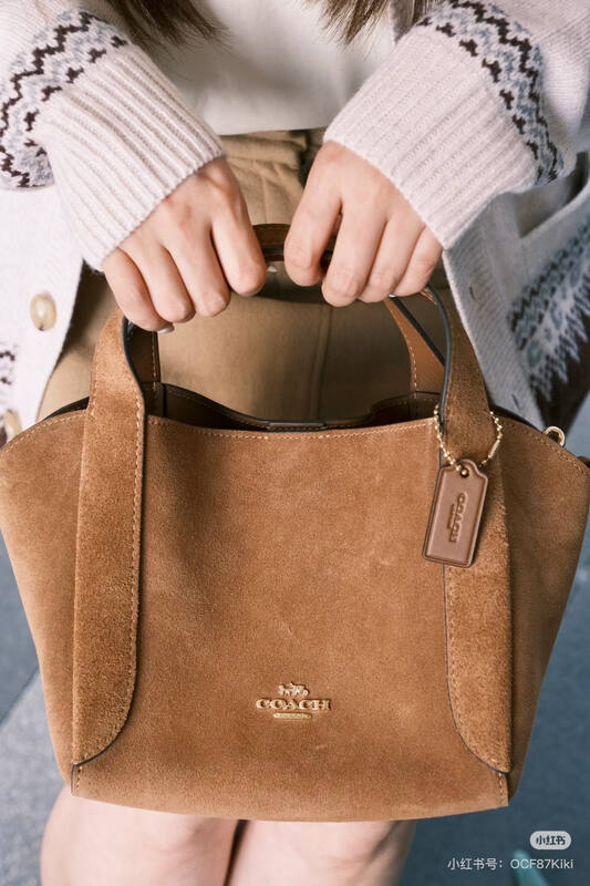 Coach Brown shoulder bag — 1:1 Replica