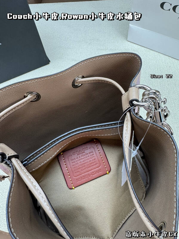 Coach Calfskin shoulder bag — Top Quality Replica