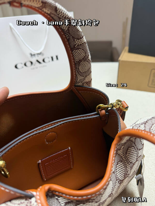 Coach Brown shoulder bag — AAA Quality Replica