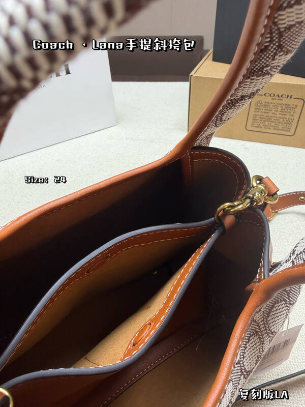 Coach Brown shoulder bag — AAA Quality Replica