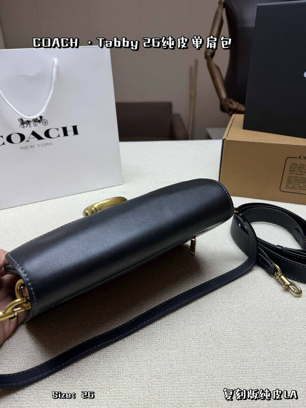 Coach Black shoulder bag — Premium Replica