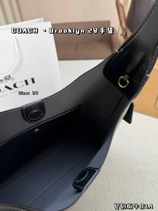 Coach Black shoulder bag — 1:1 Replica