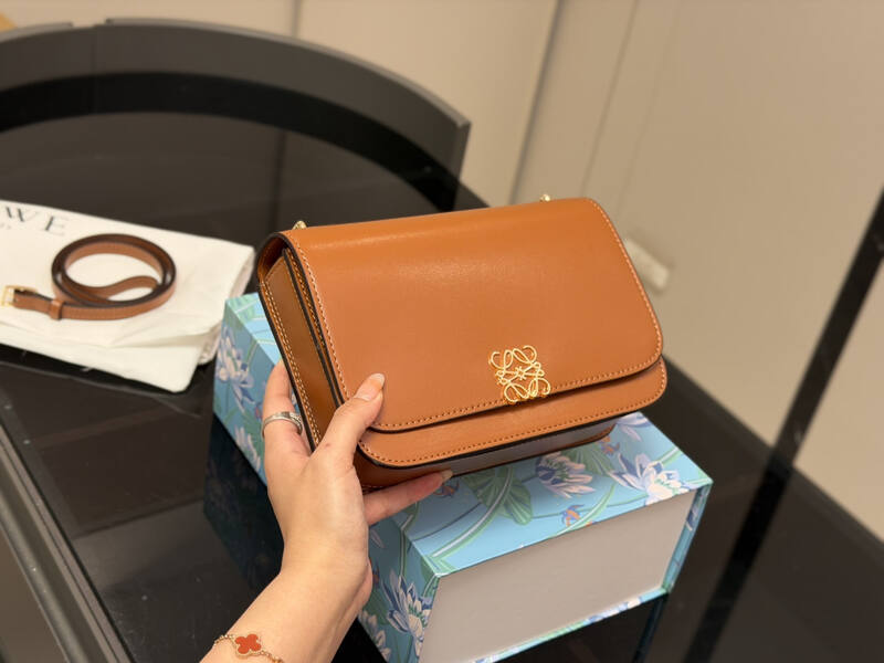 Loewe Brown 25x18x10cm shoulder bag — Top Quality Replica