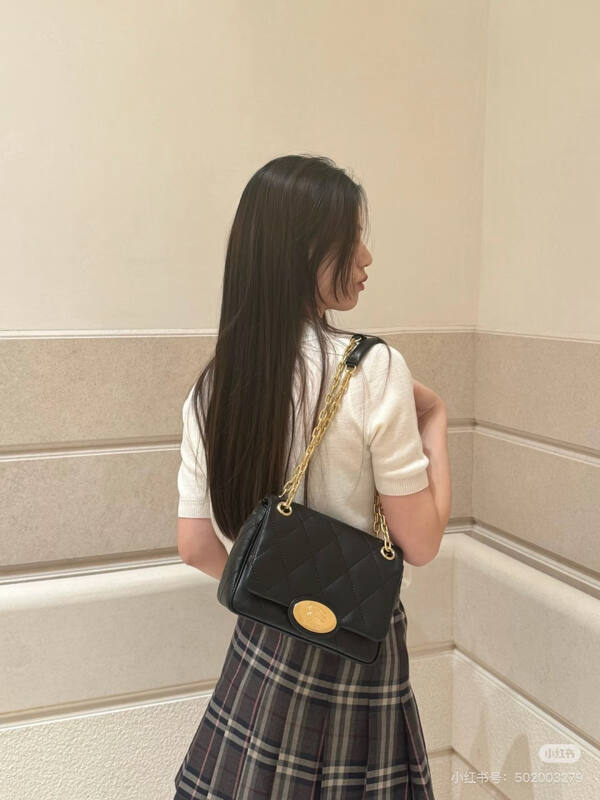 Burberry Black 25x18x10cm shoulder bag — Premium Replica