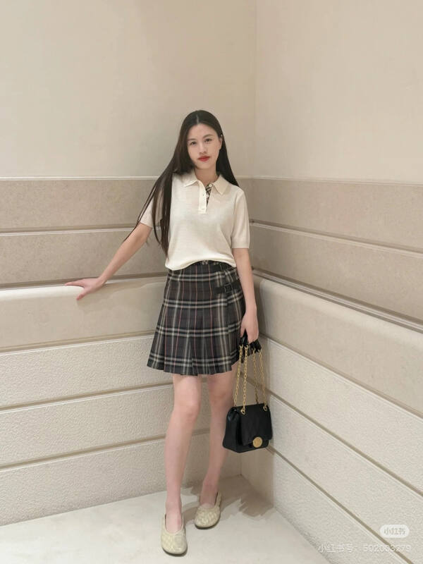 Burberry Black 25x18x10cm shoulder bag — Premium Replica