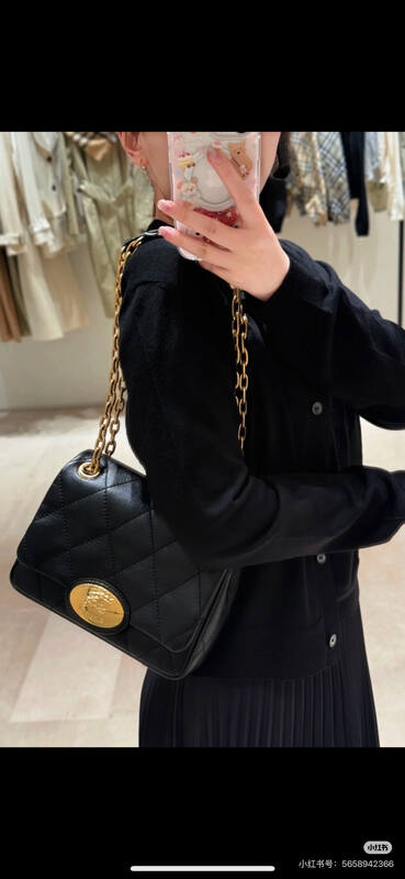 Burberry Black 25x18x10cm shoulder bag — Premium Replica