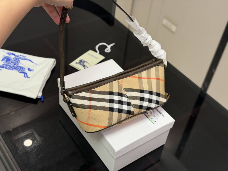 Burberry Brown 25x18x10cm shoulder bag — 1:1 Replica