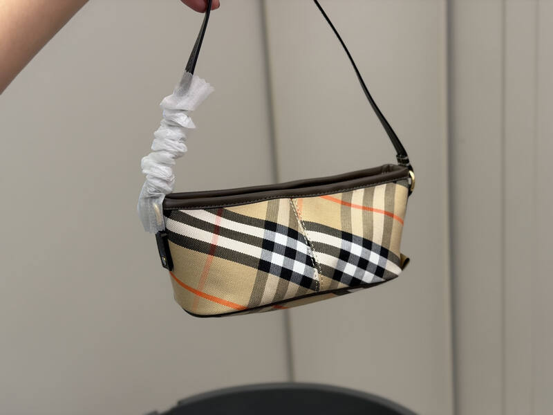 Burberry Brown 25x18x10cm shoulder bag — 1:1 Replica
