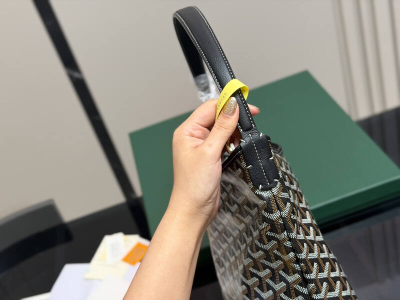 Goyard Black shoulder bag — Premium Replica