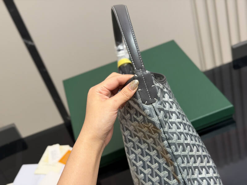 Goyard Grey shoulder bag — 1:1 Replica