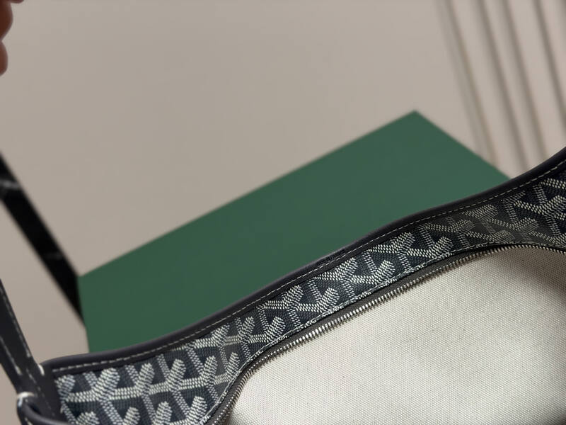 Goyard Grey shoulder bag — 1:1 Replica