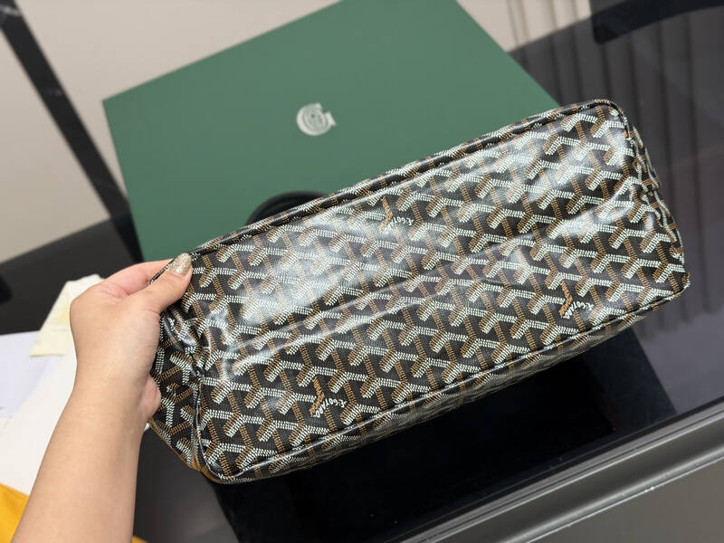 Goyard Black shoulder bag — Premium Replica