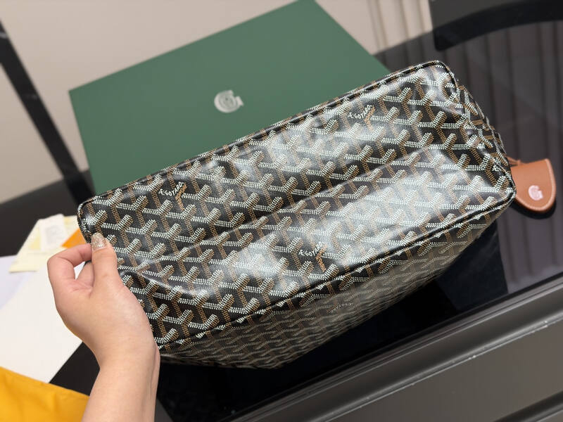 Goyard Black shoulder bag — Top Quality Replica
