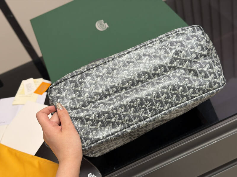 Goyard Grey shoulder bag — Premium Replica