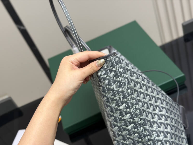 Goyard Grey shoulder bag — Premium Replica