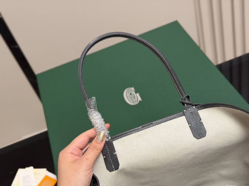 Goyard Grey shoulder bag — Premium Replica