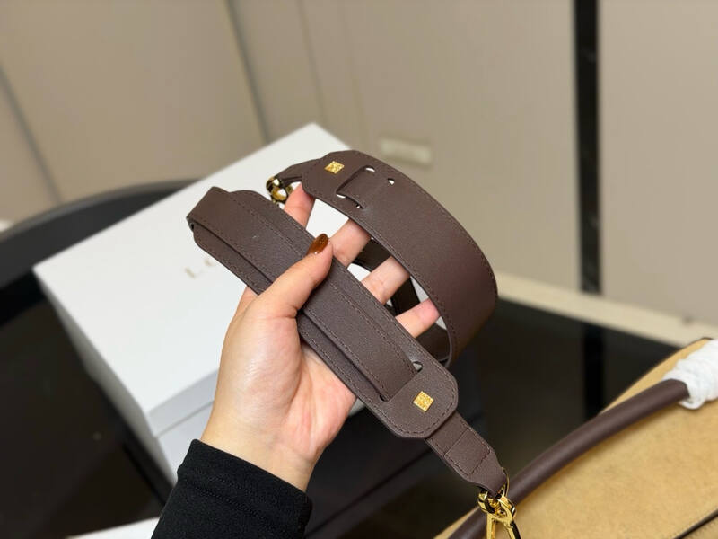 Loewe Brown 25x18x10cm shoulder bag — Top Quality Replica