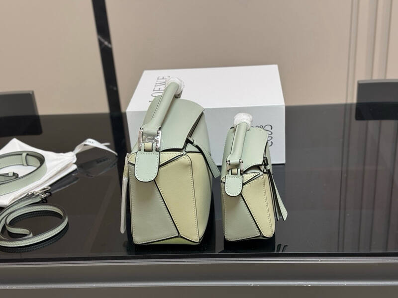 Loewe Green shoulder bag — Premium Replica