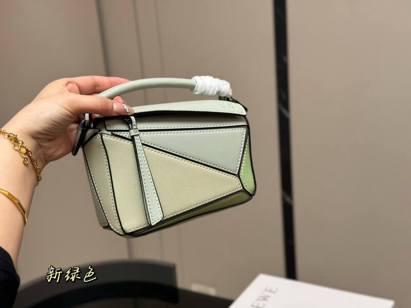 Loewe Green shoulder bag — Premium Replica