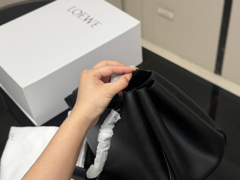Loewe Black 25x18x10cm shoulder bag — 1:1 Replica