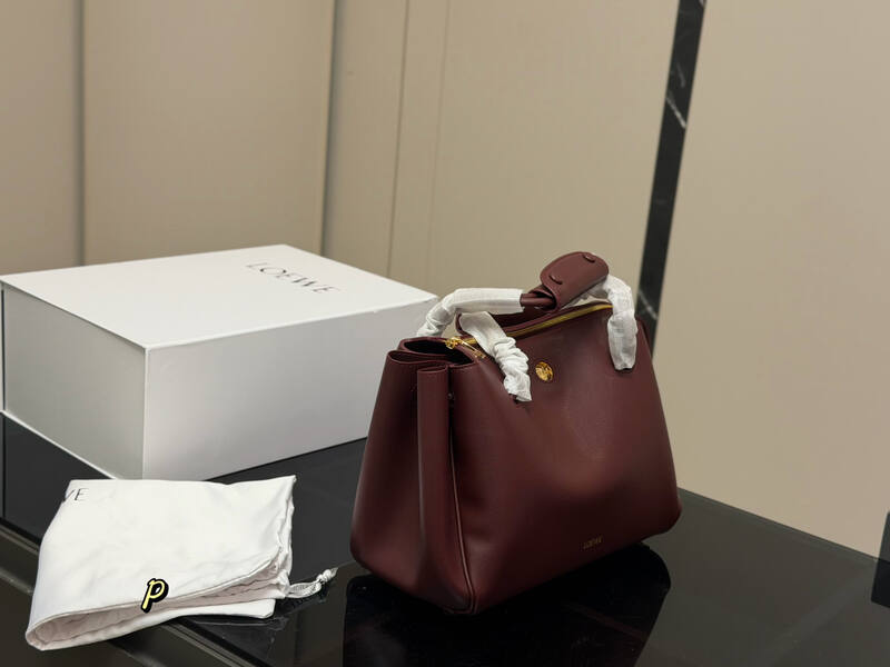 Loewe Black shoulder bag — Premium Replica