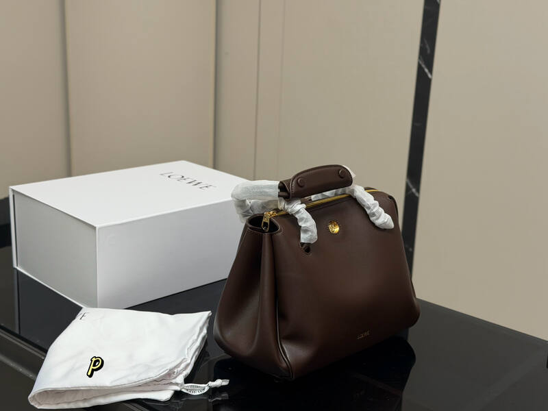 Loewe Black shoulder bag — Premium Replica