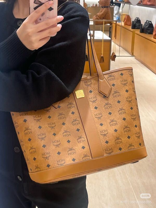 MCM Visetos 30x22x12cm shoulder bag — 1:1 Replica