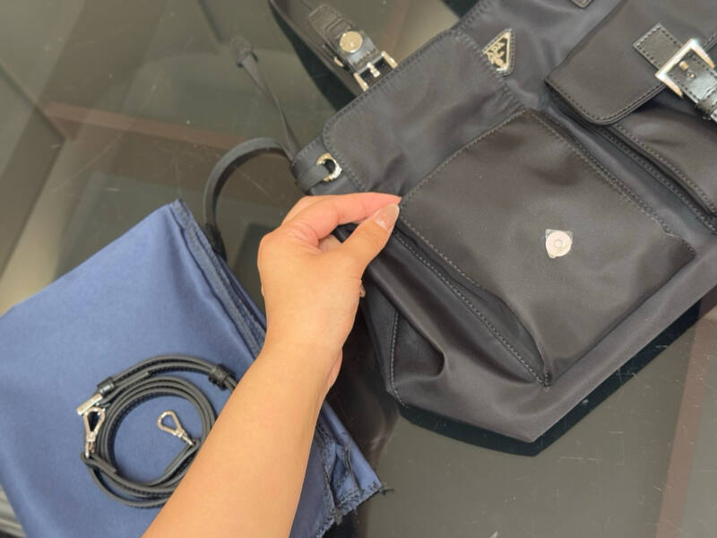 Prada Black shoulder bag — AAA Quality Replica