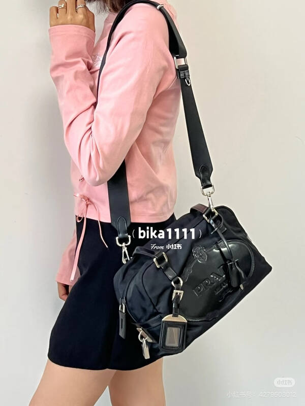 Prada Black shoulder bag — Premium Replica
