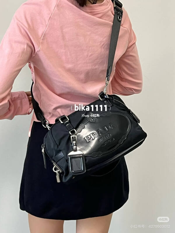 Prada Black shoulder bag — Premium Replica