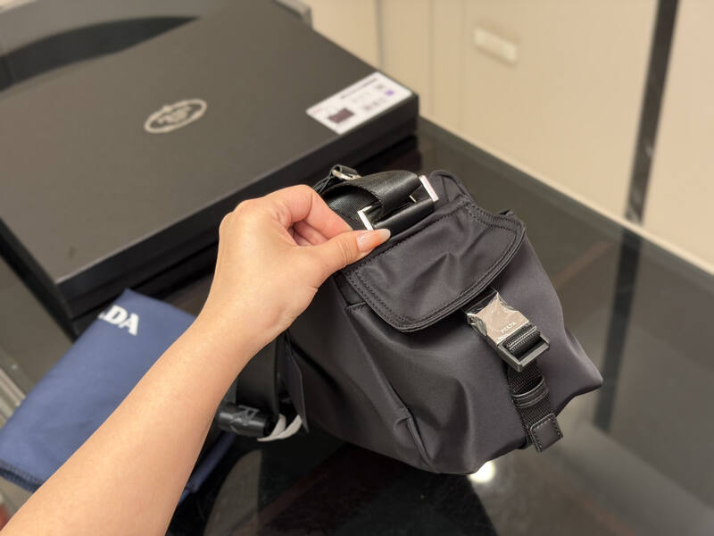 Prada Black shoulder bag — 1:1 Replica