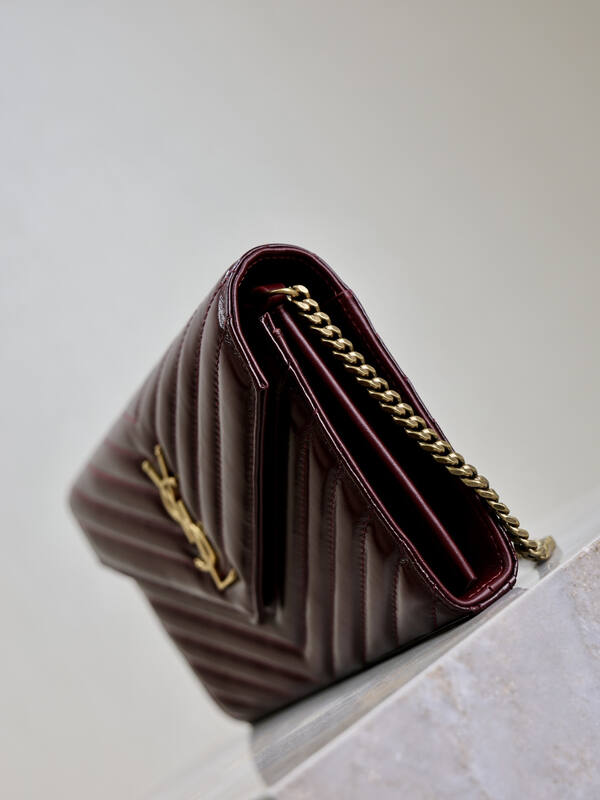 Saint Laurent Red everyday — 1:1 Replica
