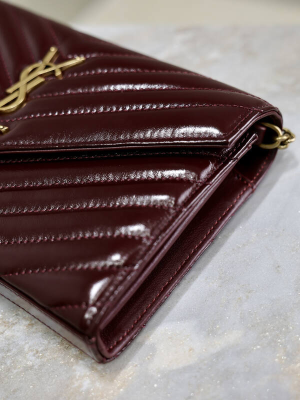 Saint Laurent Red everyday — 1:1 Replica