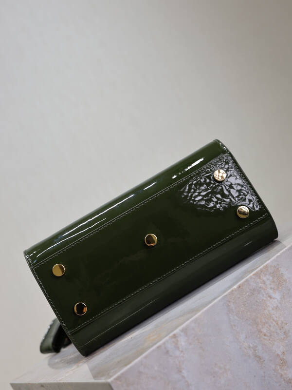 Saint Laurent Green everyday — Premium Replica