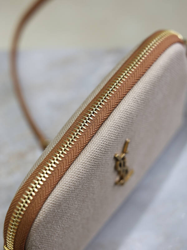 Saint Laurent Gold everyday — Top Quality Replica