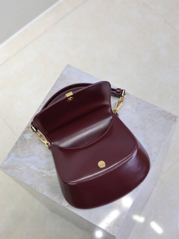 Saint Laurent Red everyday — 1:1 Replica