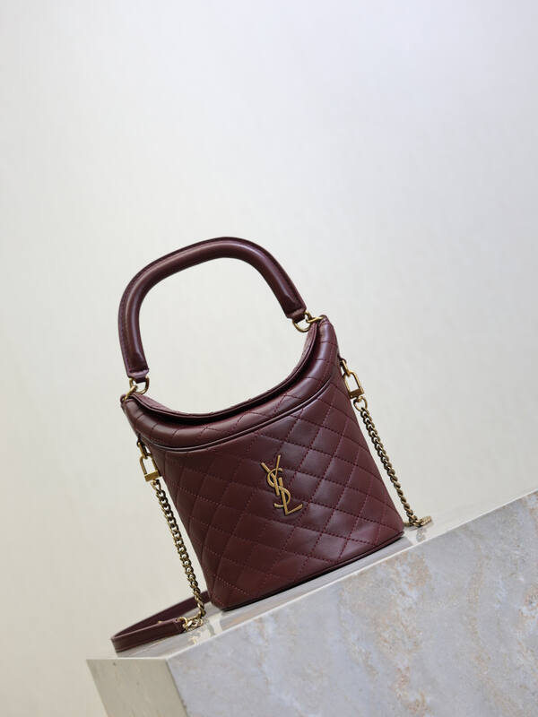 Saint Laurent Red everyday — Top Quality Replica