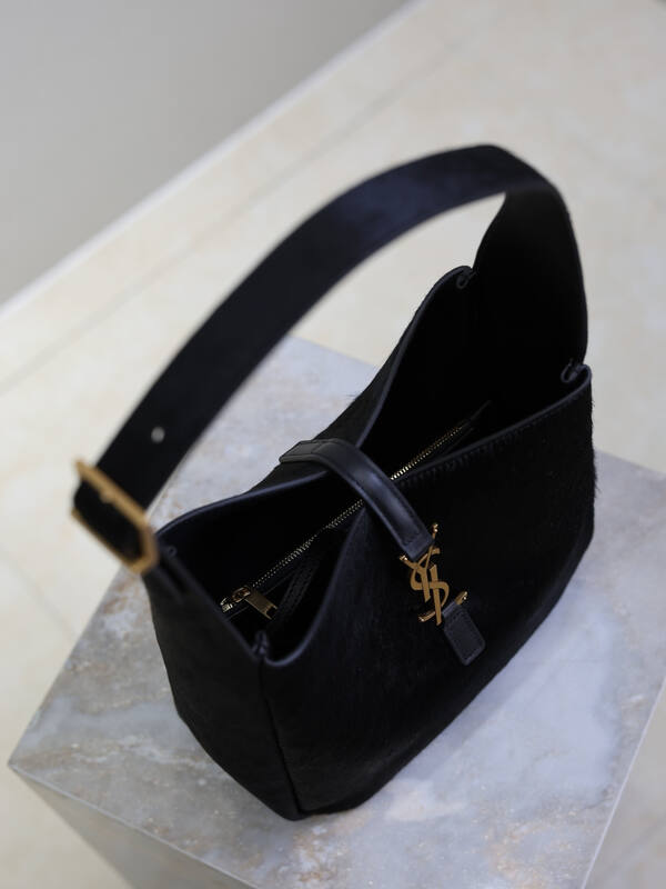 Saint Laurent Black everyday — Top Quality Replica