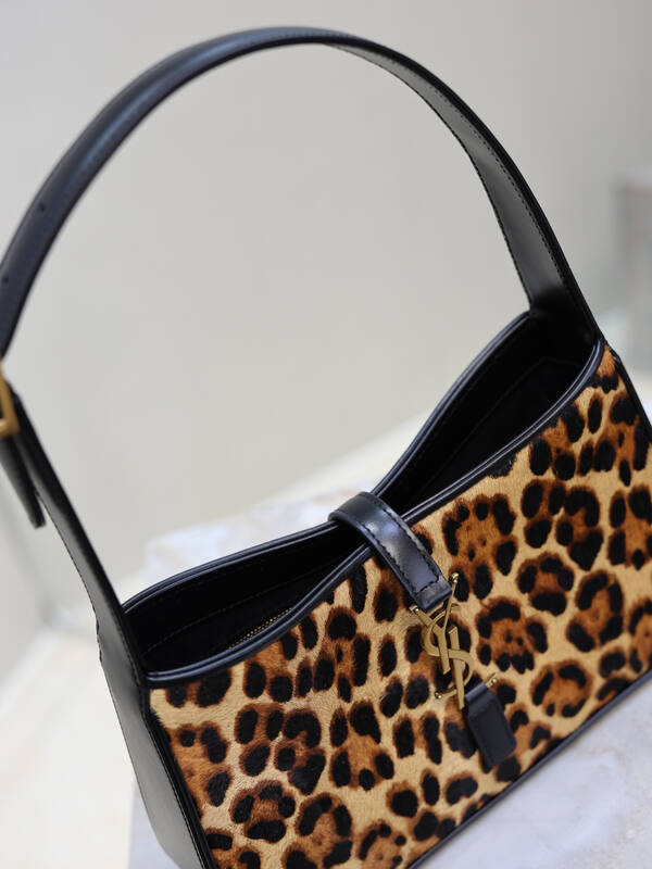 Saint Laurent everyday — Premium Replica