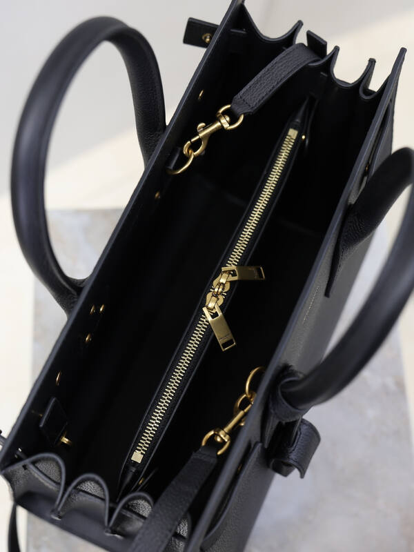 Saint Laurent Black everyday — Top Quality Replica