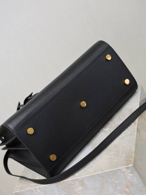 Saint Laurent Black everyday — Top Quality Replica