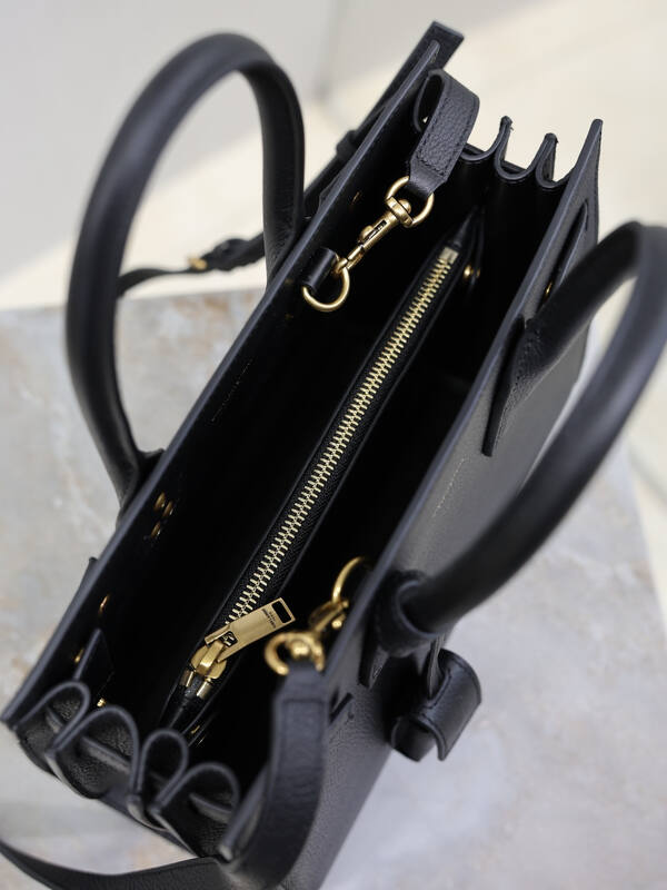 Saint Laurent Black everyday — Premium Replica