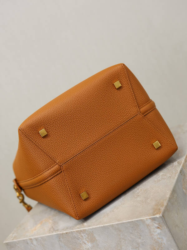 Saint Laurent Gold everyday — Premium Replica