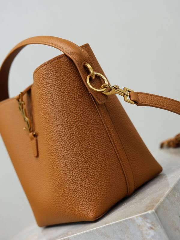 Saint Laurent Gold everyday — Top Quality Replica