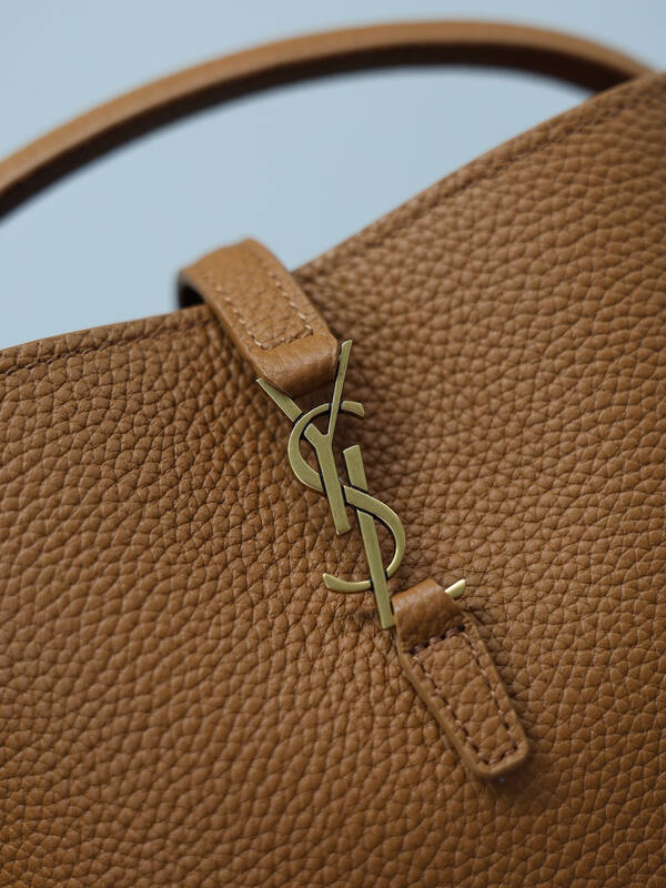 Saint Laurent Gold everyday — Premium Replica