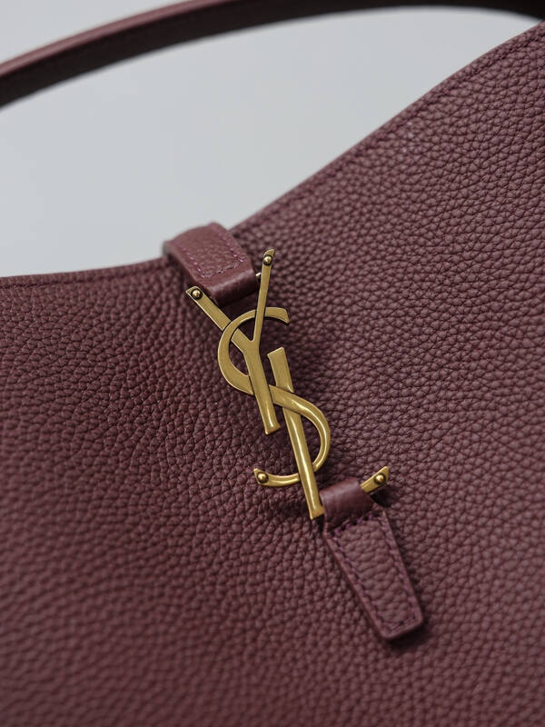 Saint Laurent Red everyday — 1:1 Replica