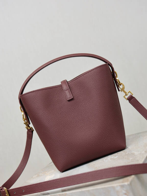 Saint Laurent Red everyday — 1:1 Replica