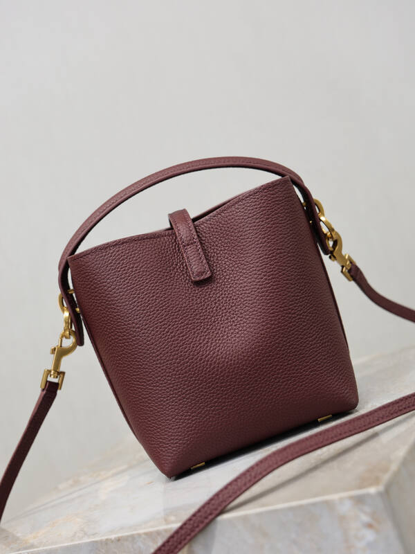 Saint Laurent Red everyday — Premium Replica